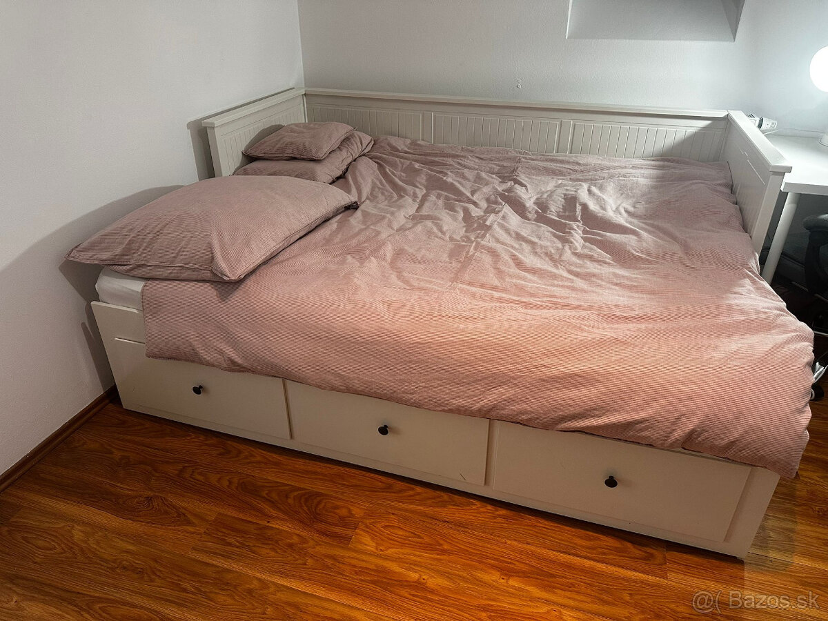 Posteľ IKEA HEMNES – rozkladacia s úložným priestorom