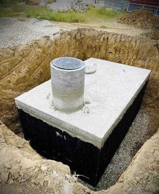 Betónová žumpa 14 m³ – kvalitná, vodotesná, doprava SK
