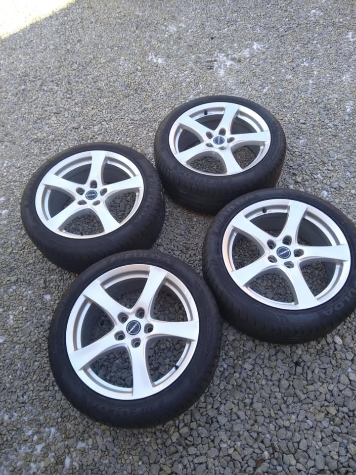 Alu OPEL INSIGNIA 5 x 120 R 18 + 245/45 R 18 zimné.