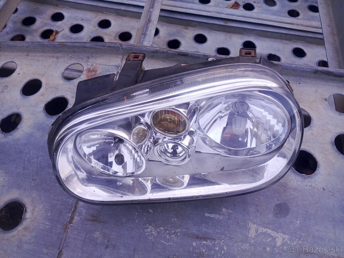 Vw golf 4 predné svetlo