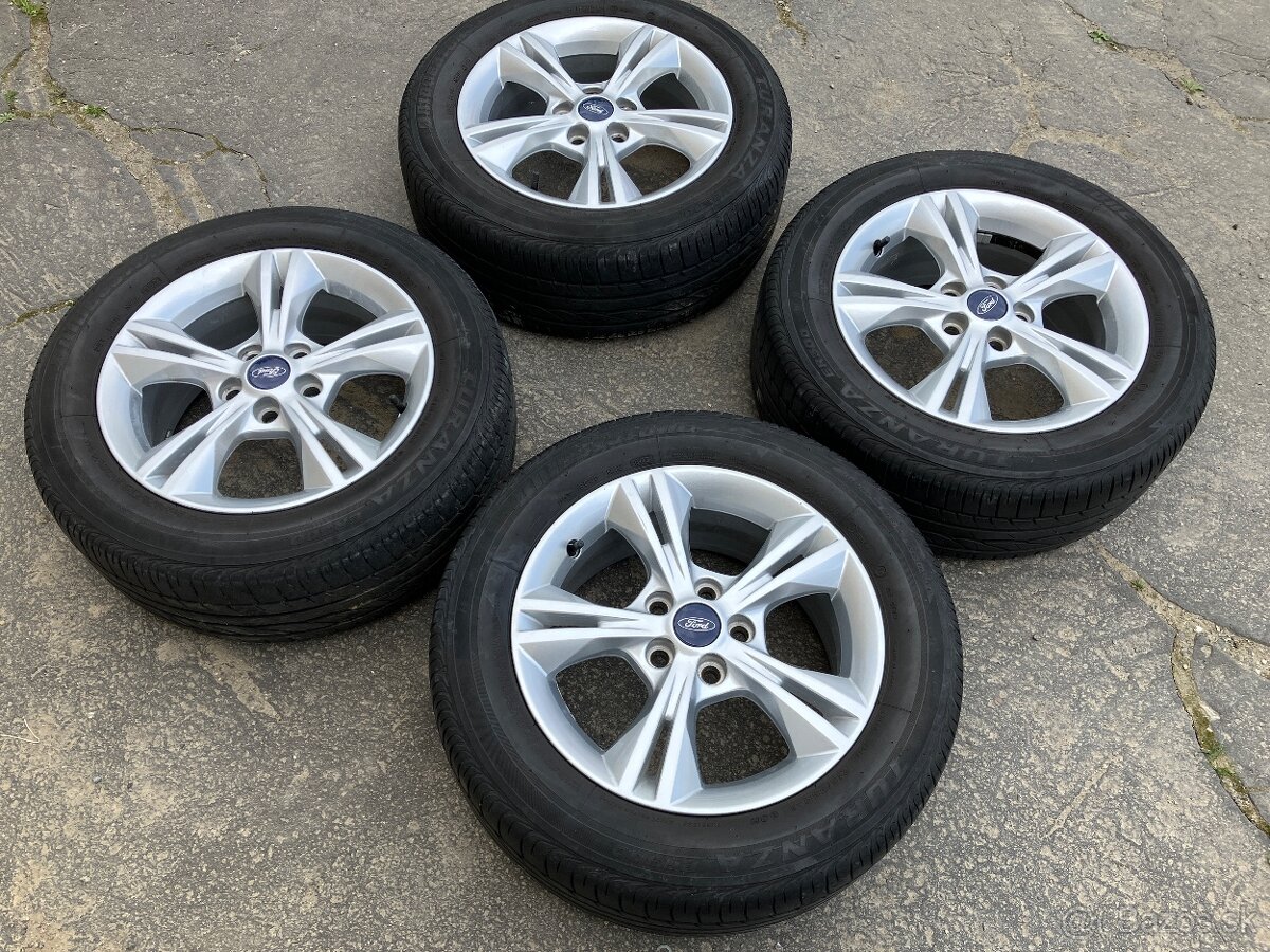 ZIMNE GUMY  215 55 R16 ELEKTRONY FORD