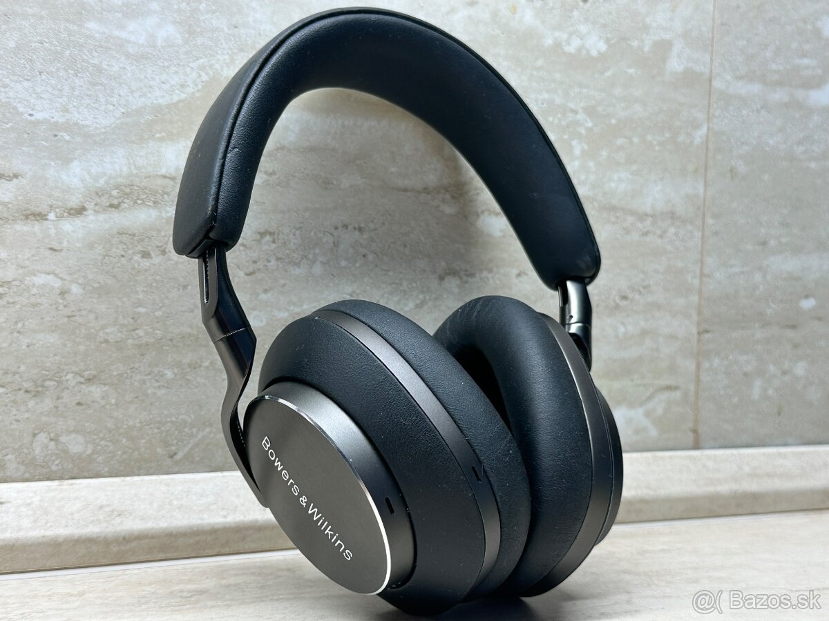 Bowers & Wilkins PX8
