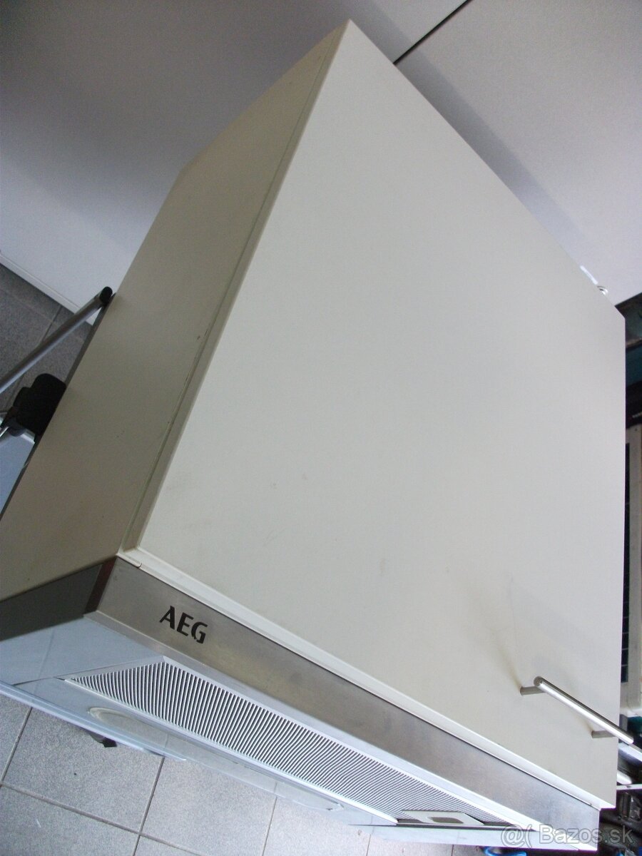 Predám digestor-odsávač pár zn.AEG.