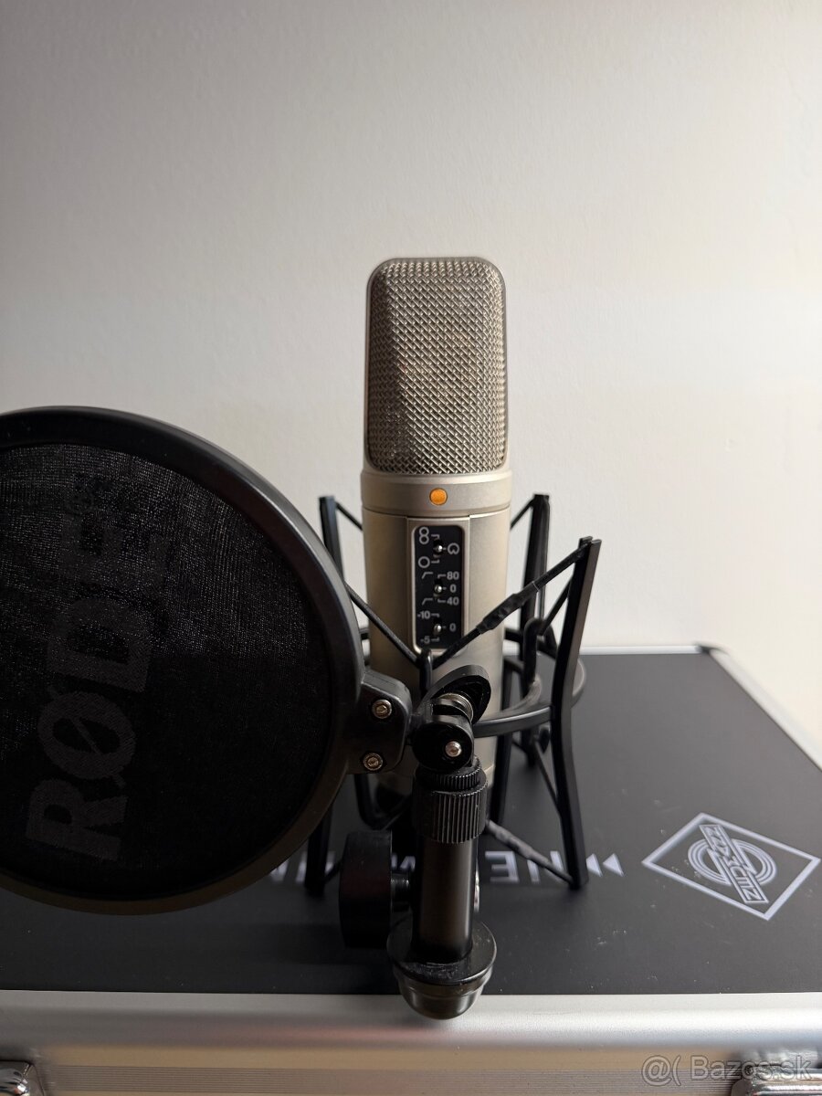 MIKROFON RODE NT2-A, ZVUKOVÁ KARTA FOCUSRITE SCARLETT