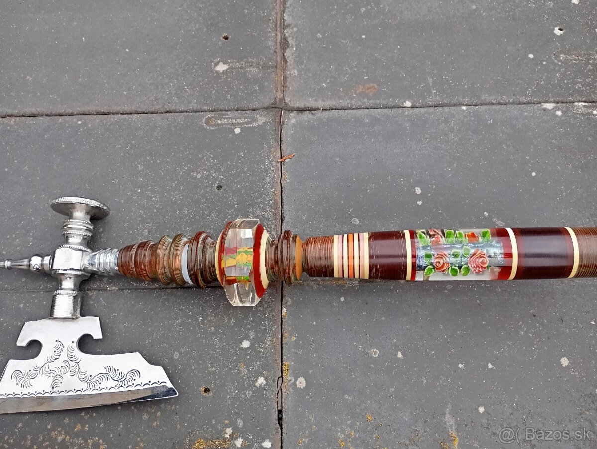 Predám ozdobnu mesiarsku sekeru