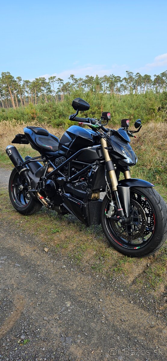 Ducati 848 streetfighter