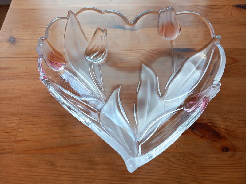 Staršia sklenená misa v tvare srdca 25x23x6 cm