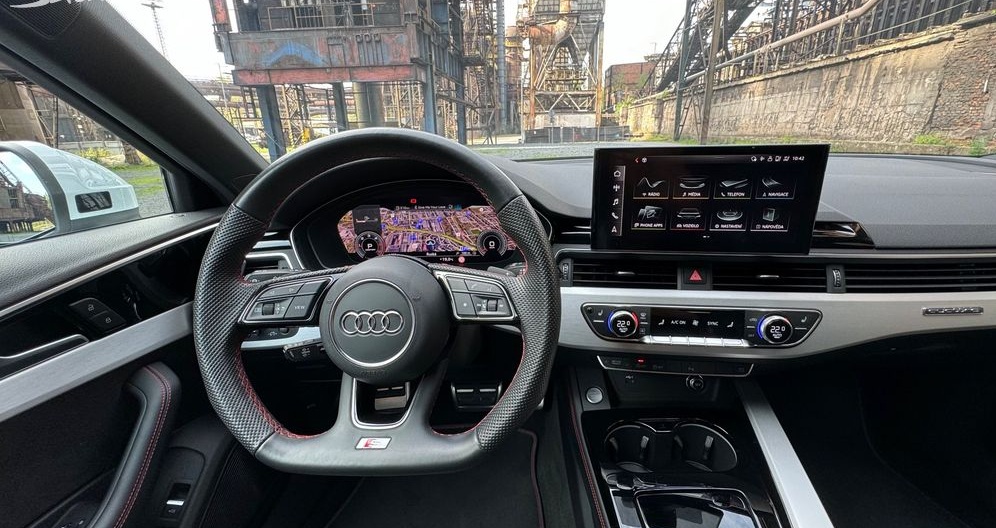 Audi A4, 2.0 TDI