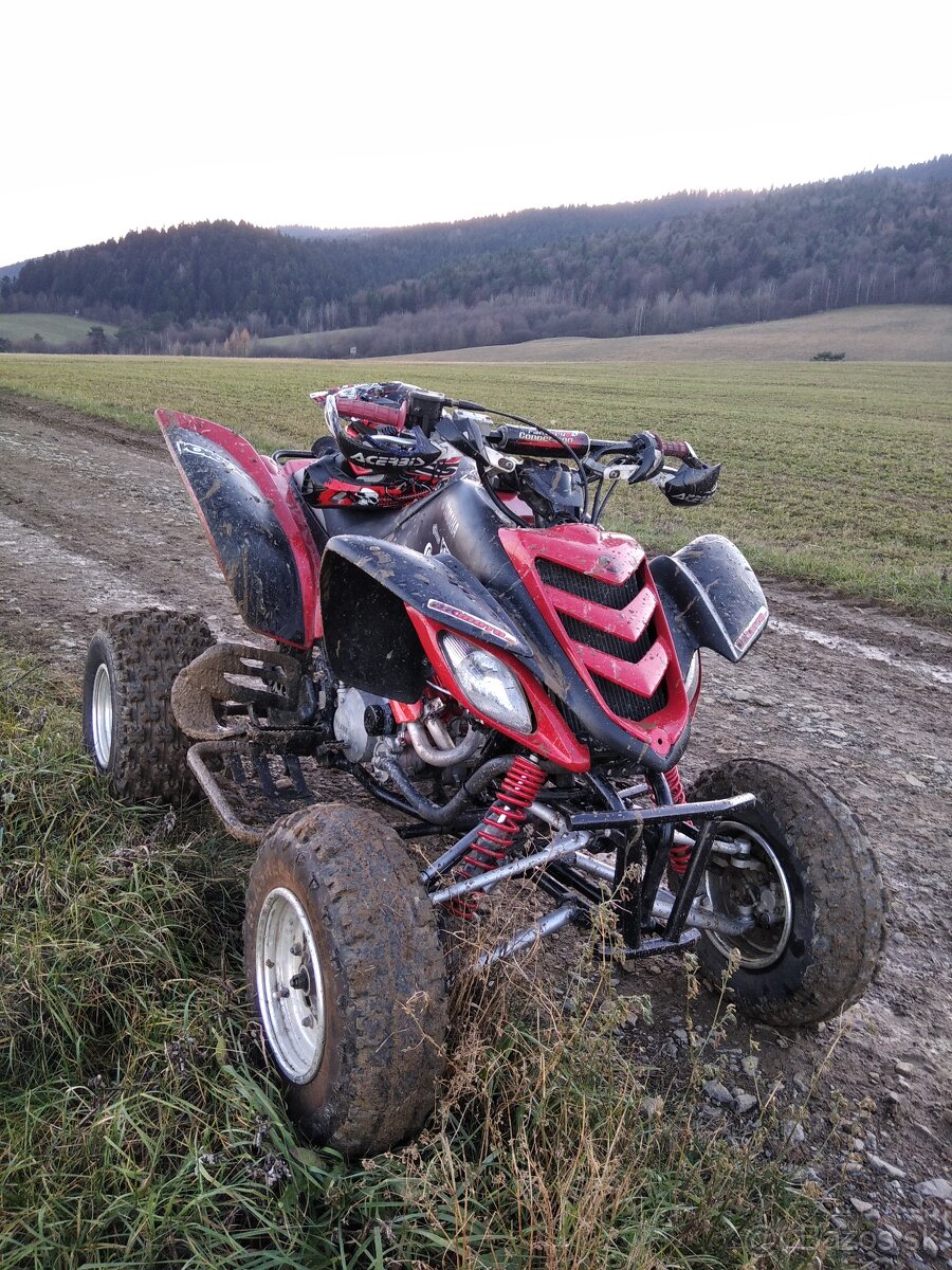 Yamaha raptor 660