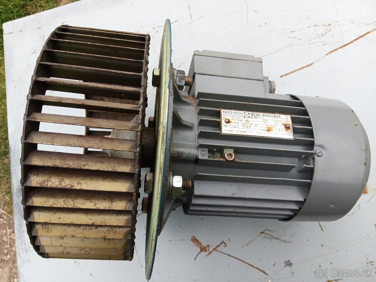 Elektromotor 0,75kW , 2840ot.s vrtuľou