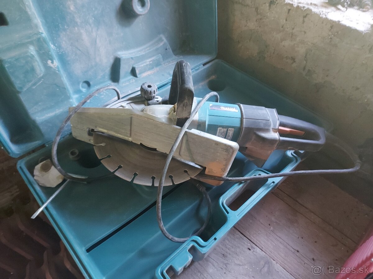 Predam frezu makita 4112HS