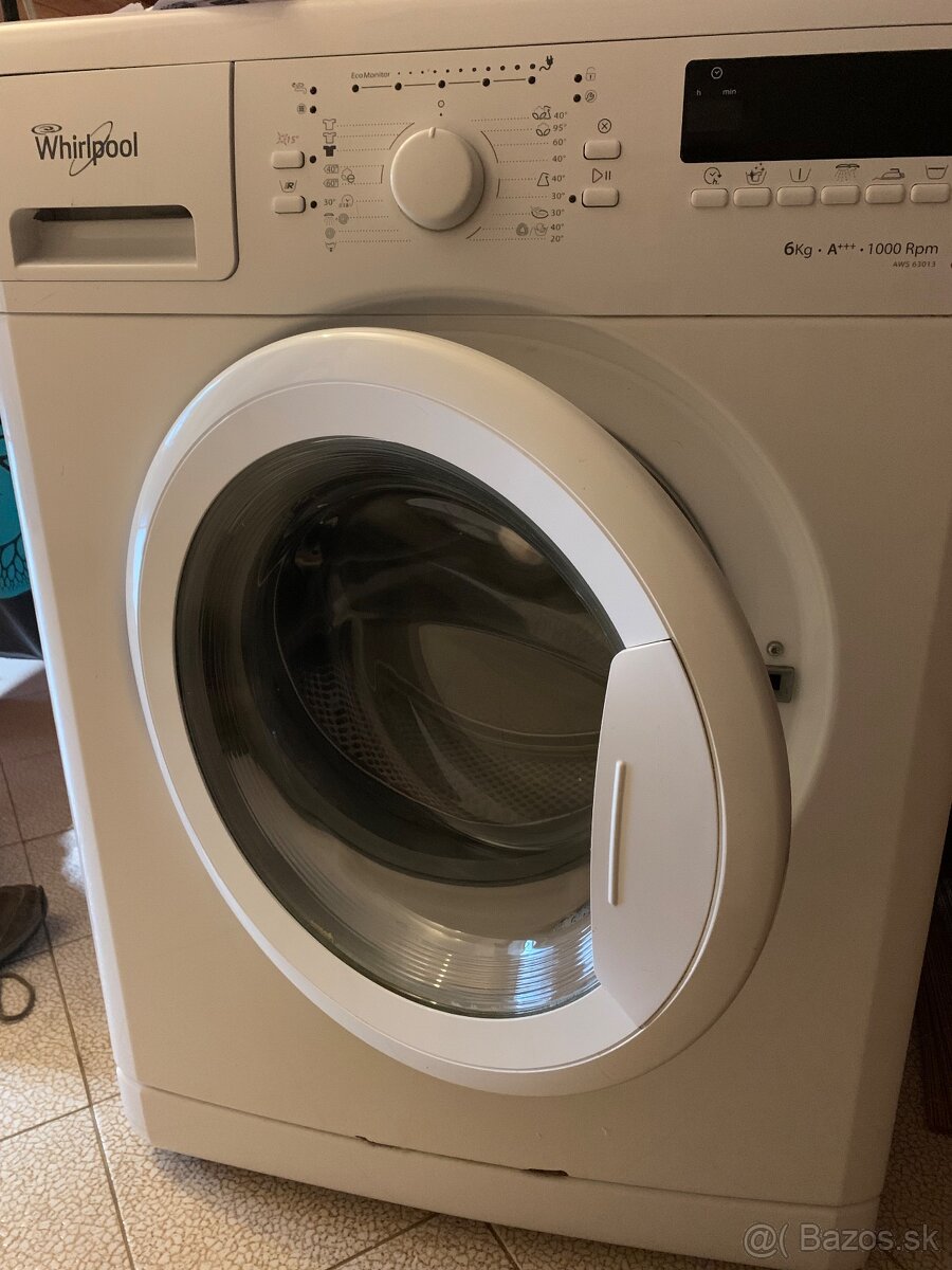 Práčka Whirpool na náhradné diely