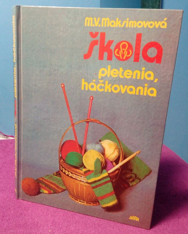 Škola pletenia a háčkovania ( 1986 )