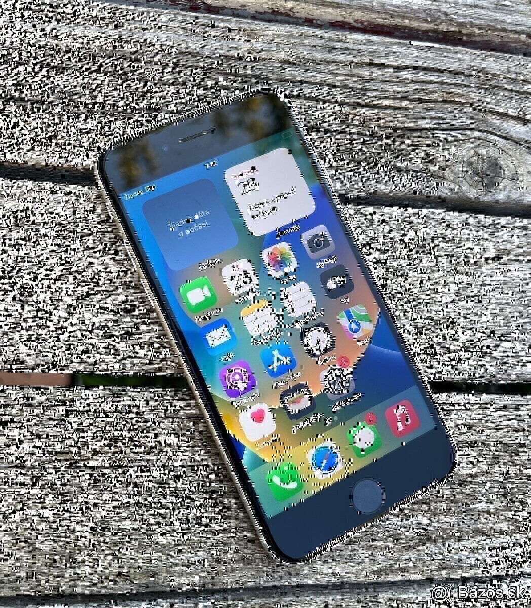 TOP STAV 100% Baterka Predam SE 2022 64GB