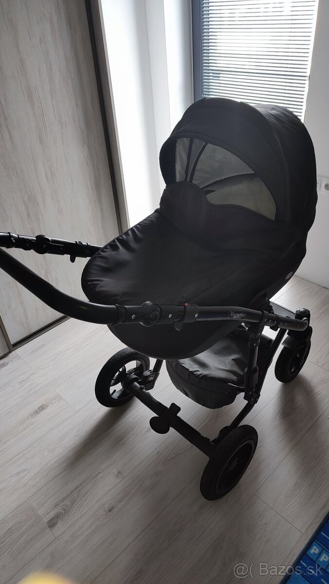 Kočík Magnetico čierny