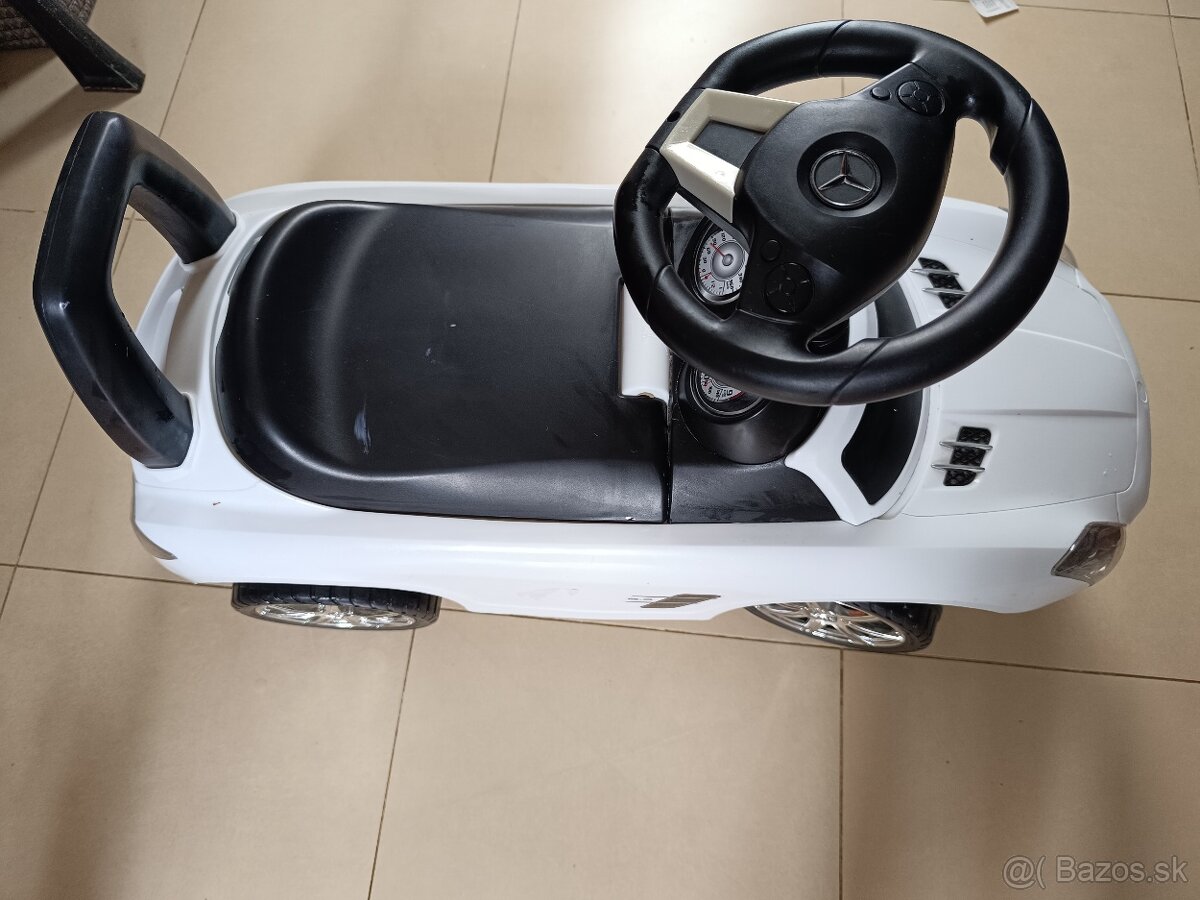 Odrážadlo mercedes