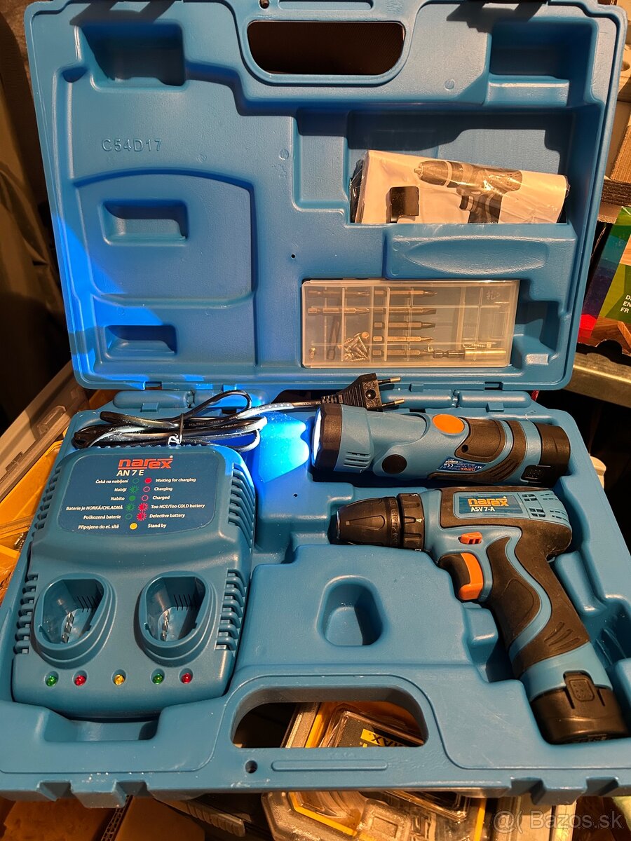 AKU vŕtačka a skrutkovač NAREX ASV 7-SET