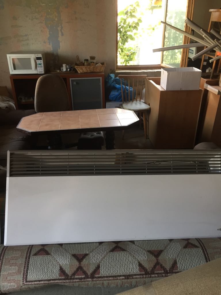 Predam el. ohrievač na stenu 220 240 V 2500 W