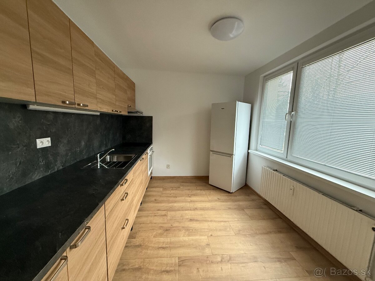 NOVINKA na prenájom 3 izbový byt VÝCHOD