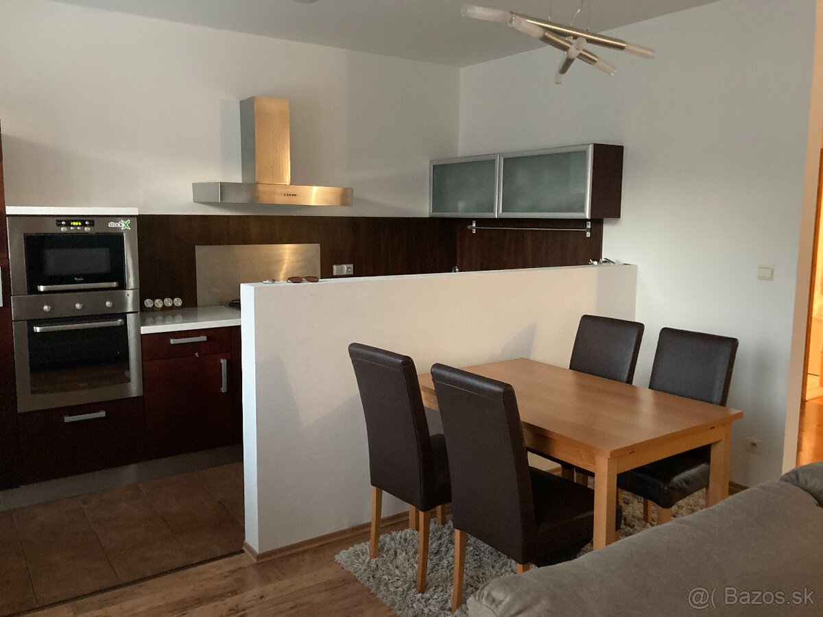 Prenajmem 3 izbový byt (dog friendly)