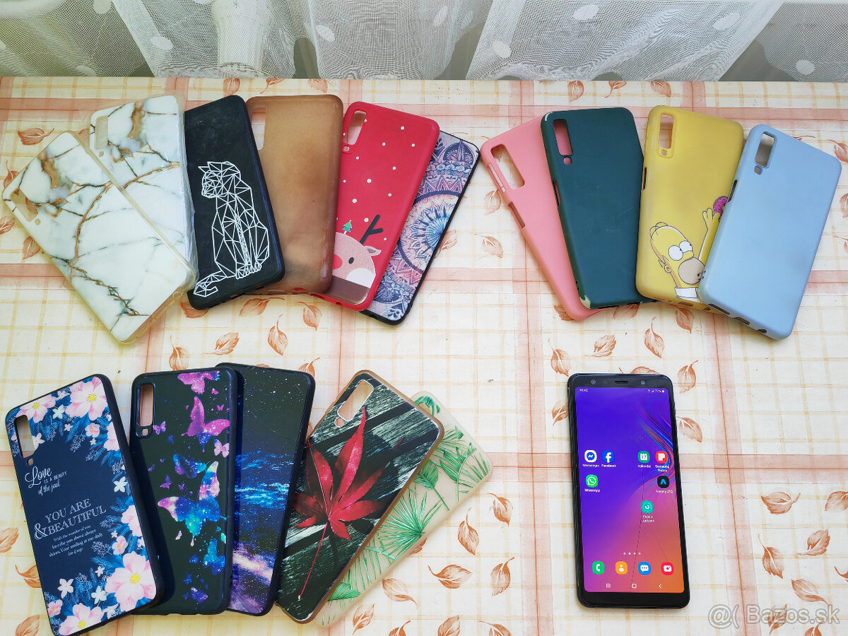 Samsung A7 4/64 GB + 15 Obalů