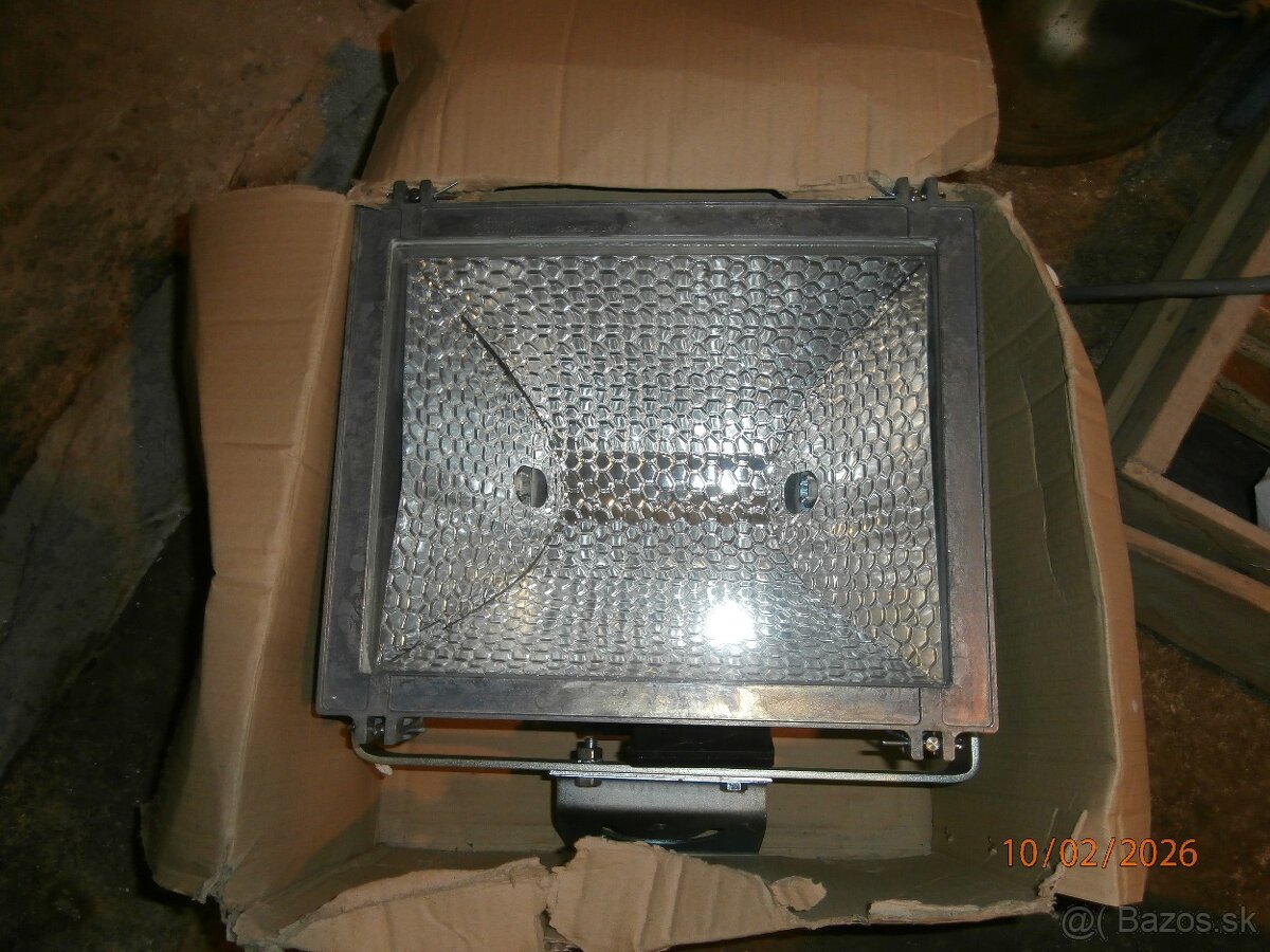 Halogenové svietidlo 220V/1000W.