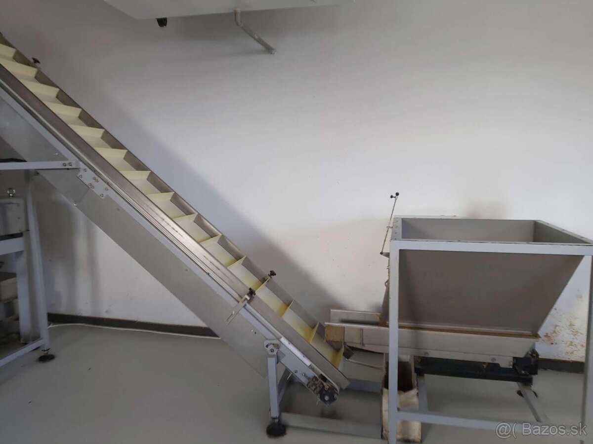 Automatická balička na sypké materiály
