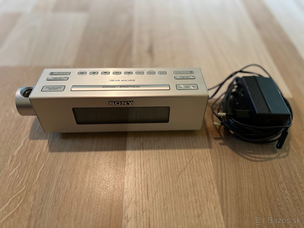 Rádiobudík Sony ICF-C717PJ