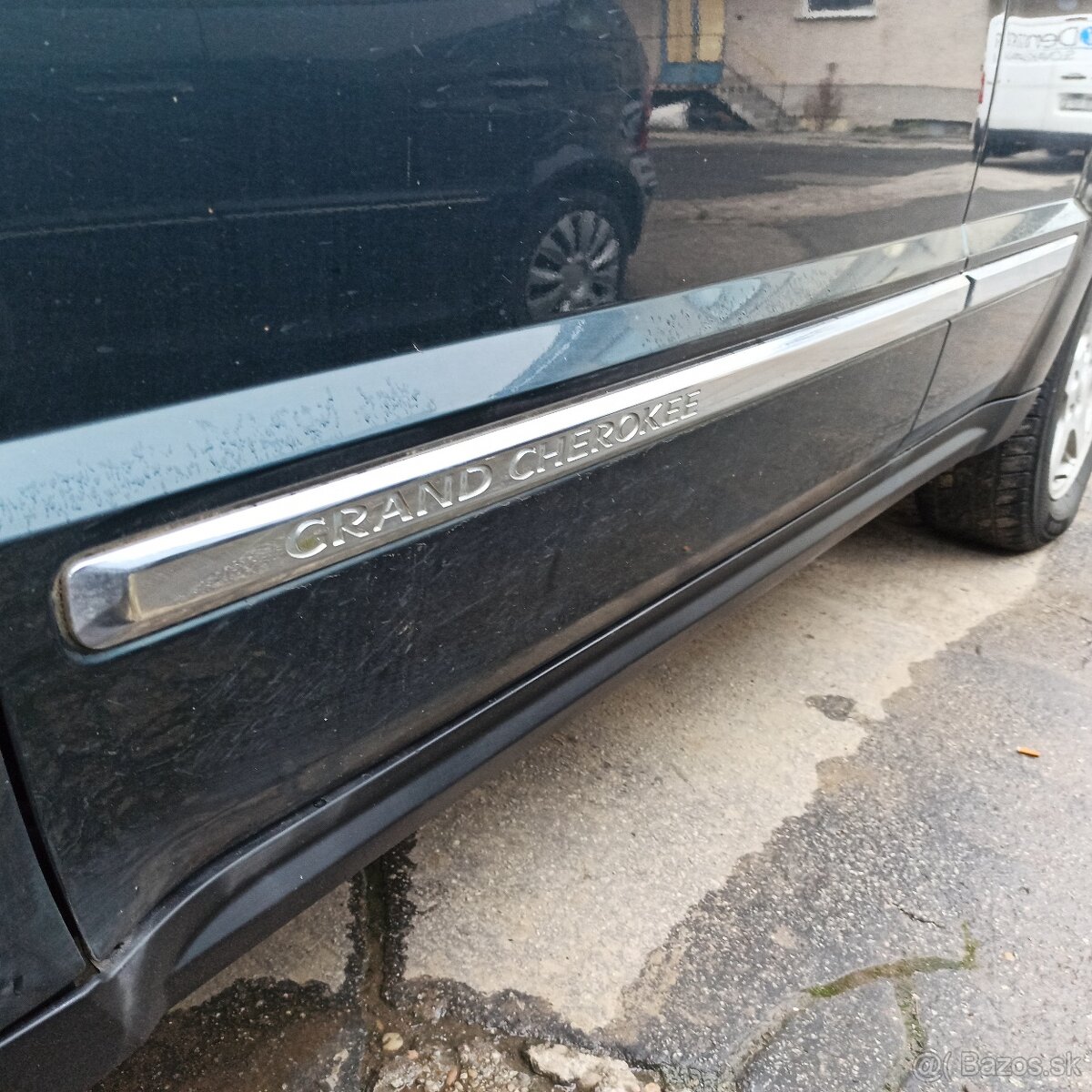 Chrómové lišty dverí pre Jeep Grand Cherokee