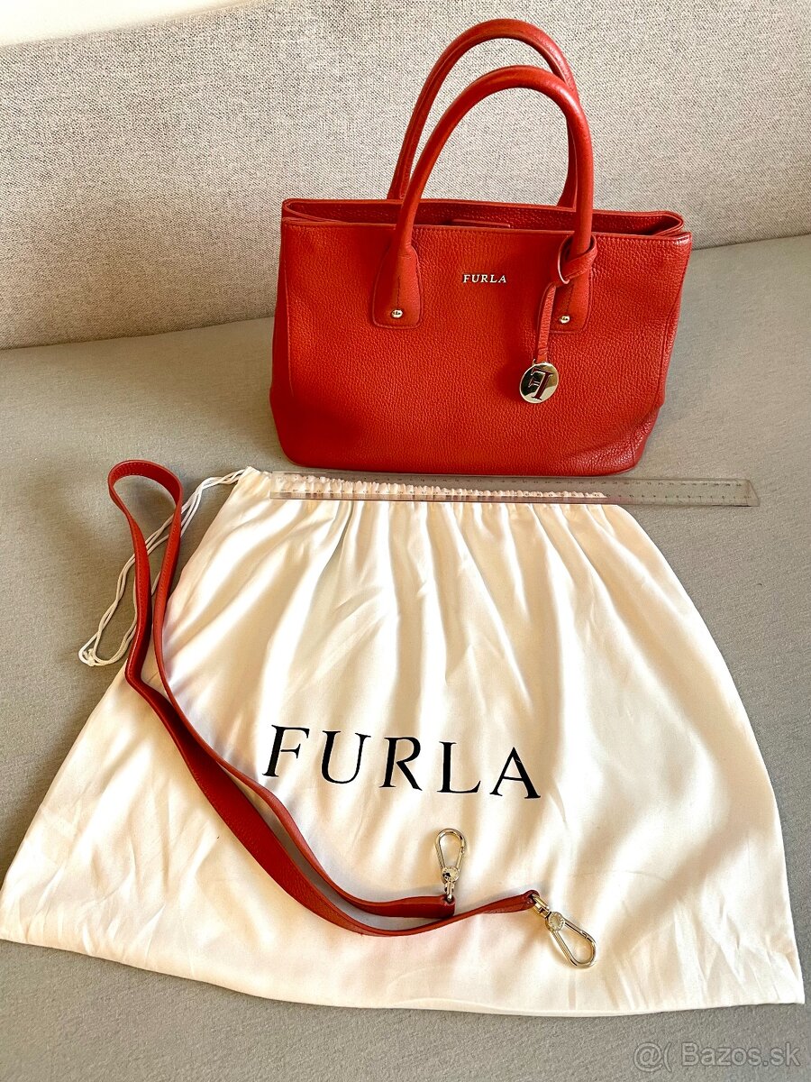 Prakticka , oranzova  kabelka FURLA