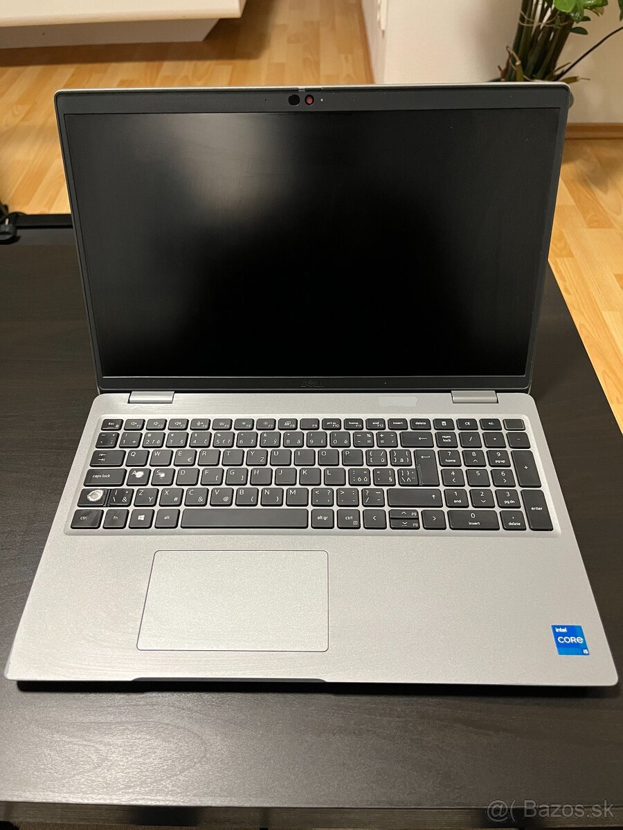 DELL Latitude 5530