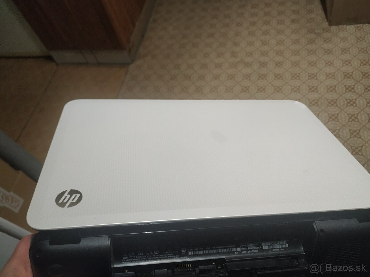 HP. 15,6“ LED. Nový SSD 256 GB. Grafika 2 GB. Nová baterka.