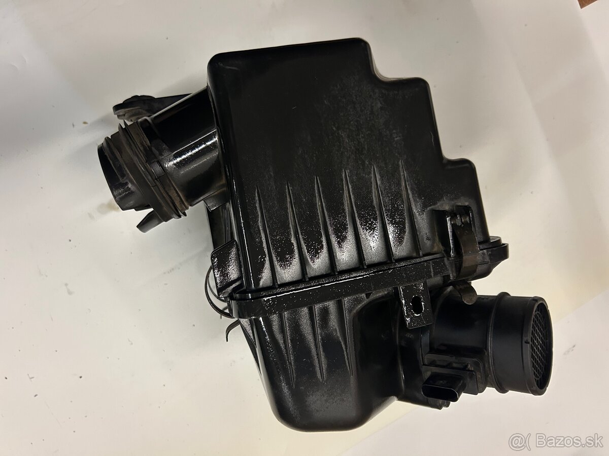 Obal vzduchového filtra KIA CEED