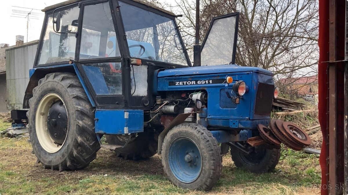 Zetor 6911
