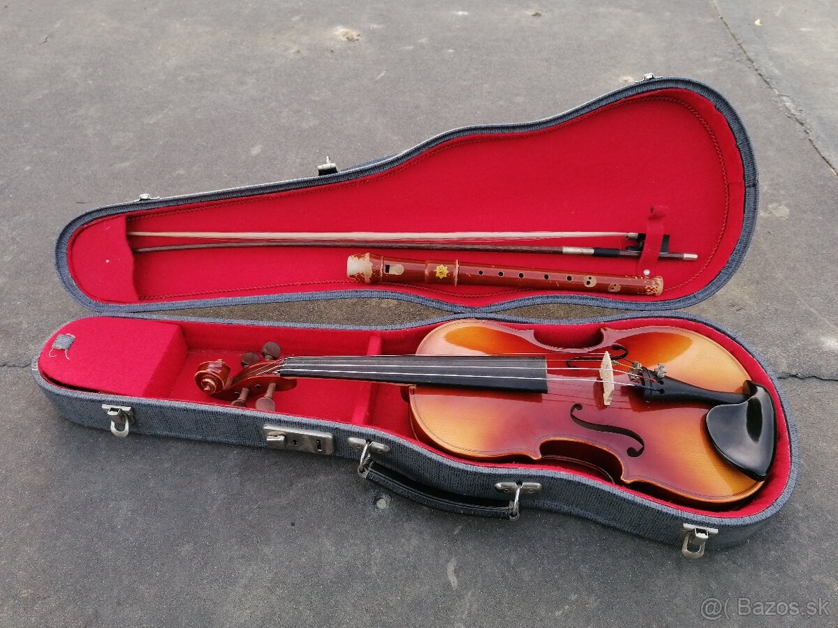 Predám starožitné husle a drevená flauta