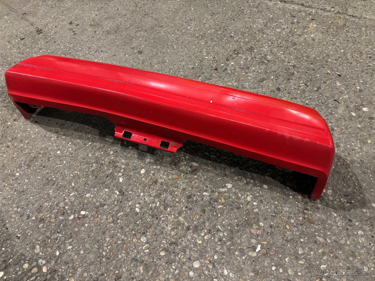 Zadný nárazník Chevrolet camaro 3. gen