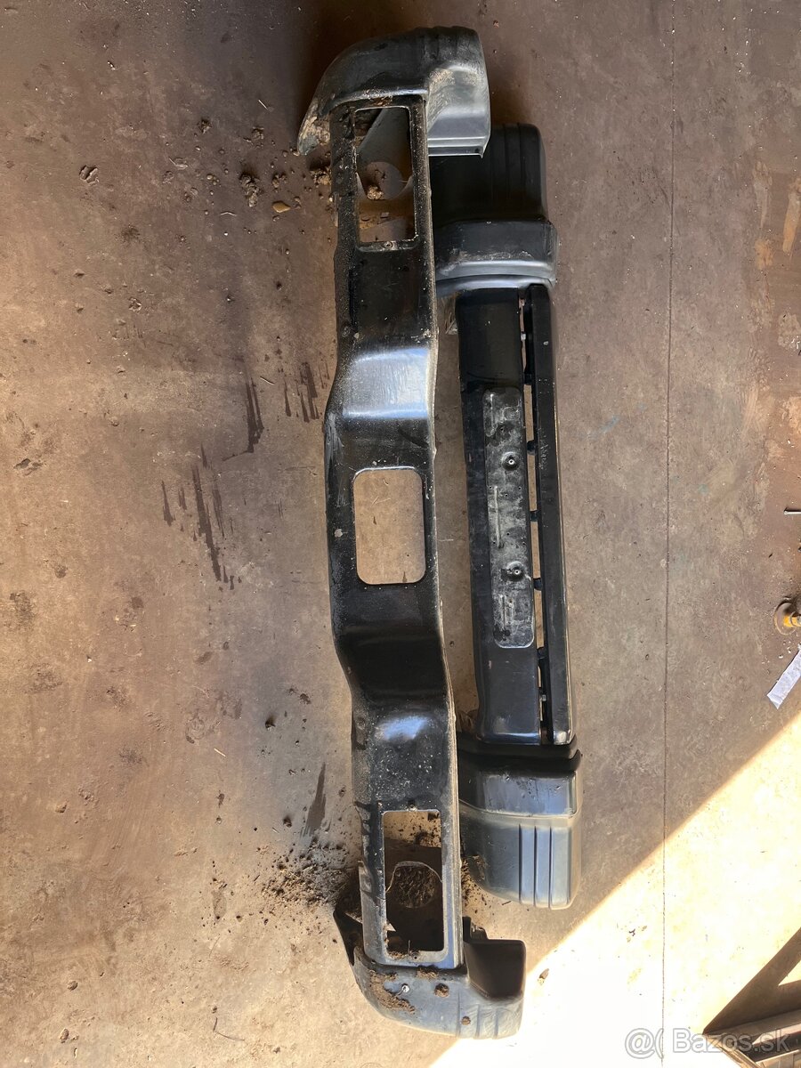 Narazniky na Pajero 2