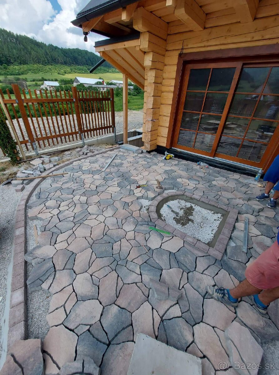 Realizácia zámkovej dlažby.