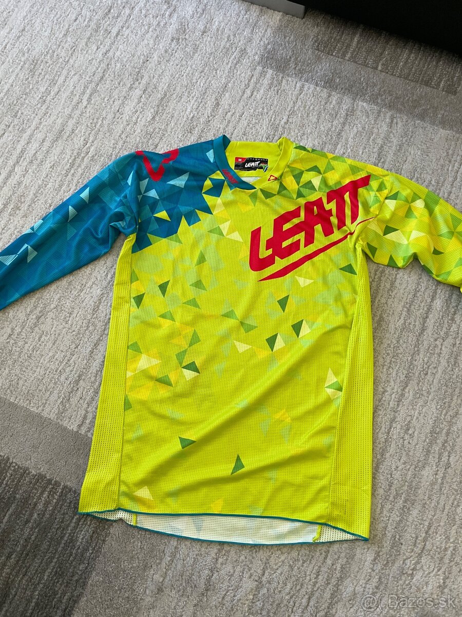 Leatt M