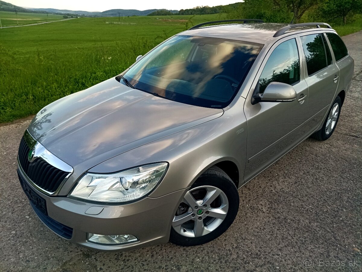 ŠKODA OCTAVIA COMBI II 2.0 TDI CR XENON MODEL 2012