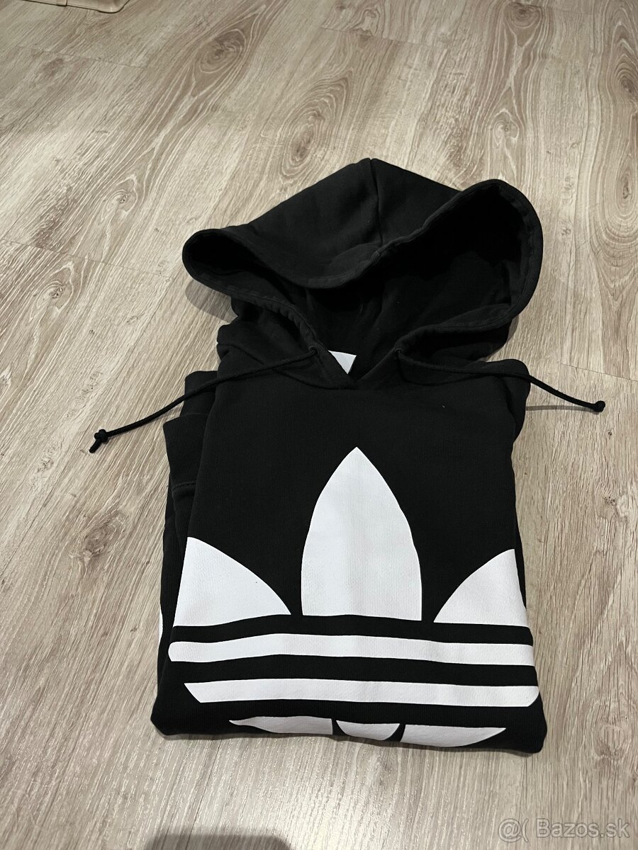 adidas cierna mikina