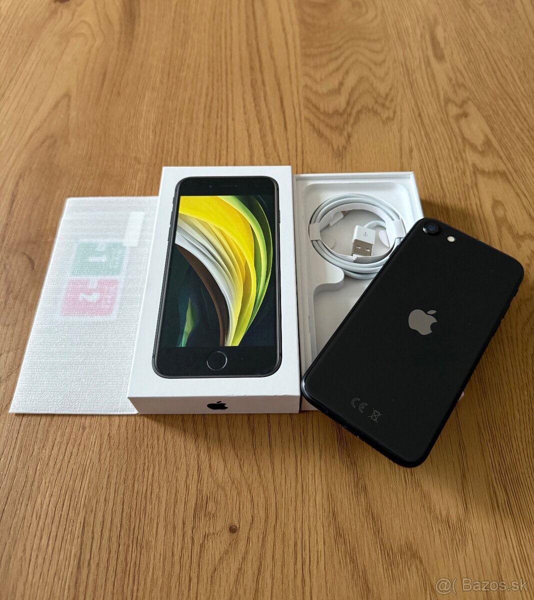 iPhone SE 2020 64 gb Black v záruke