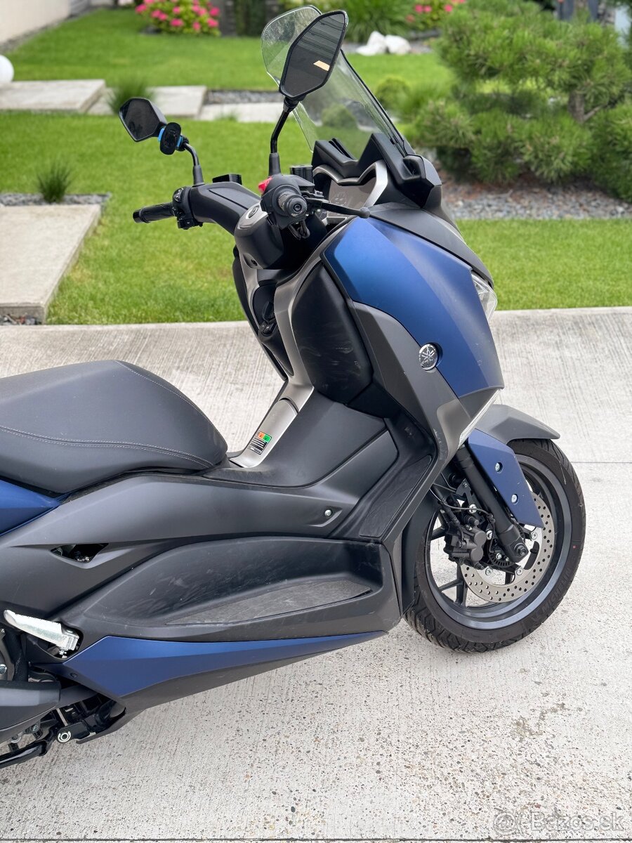 Yamaha x max 300