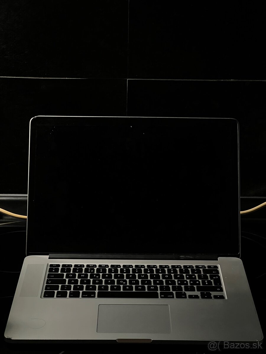 MacBook Pro 15 Mid 2014 (4 jadrá i7 16 Gb Ram)