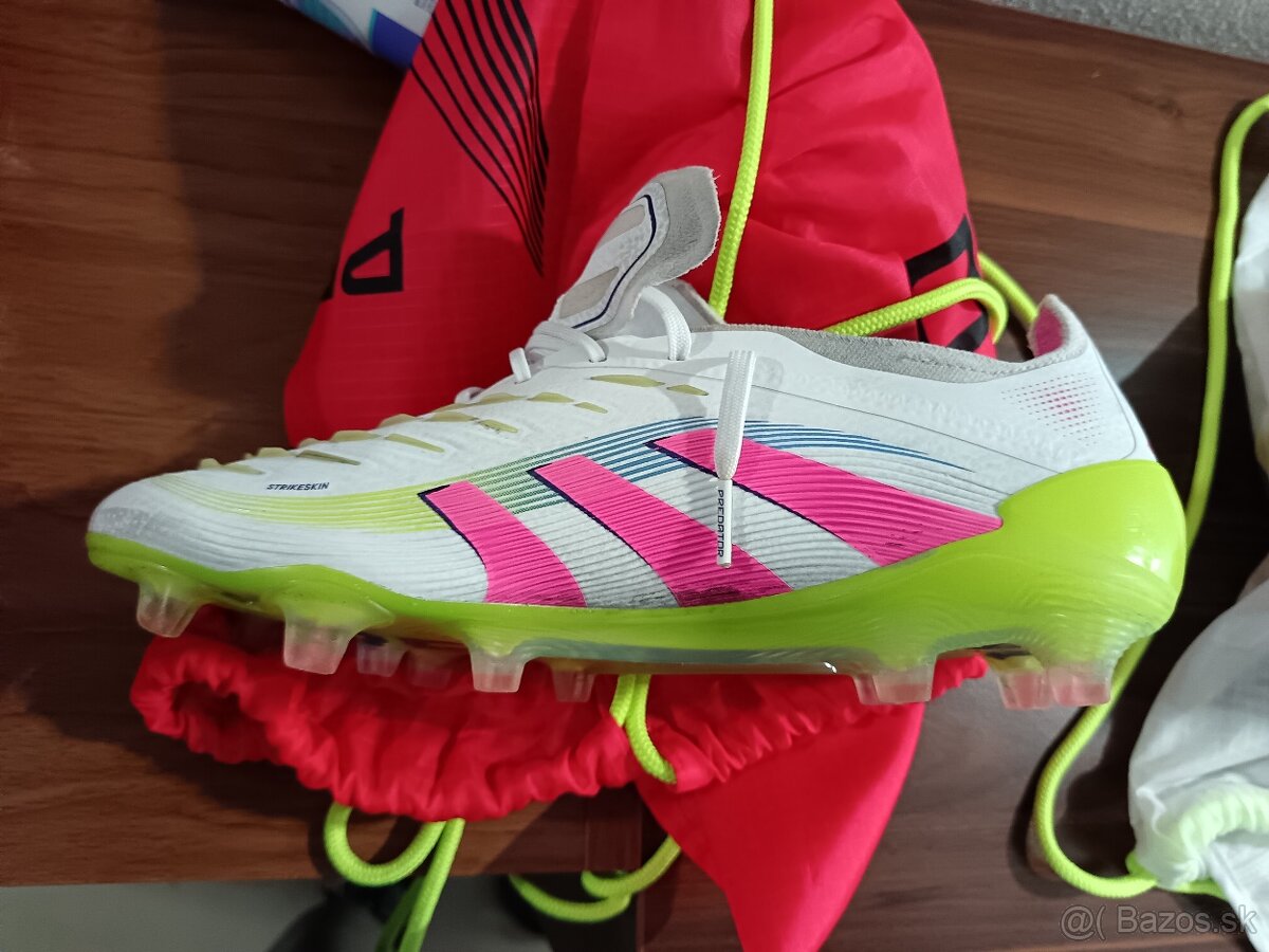 Kopačky Adidas Predator 42 a 2/3