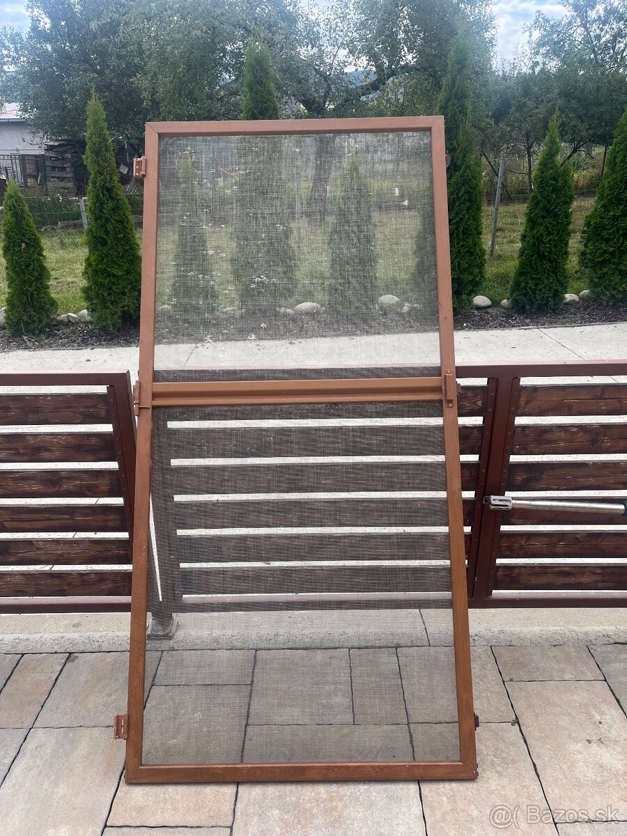 Sieťka proti hmyzu dvere