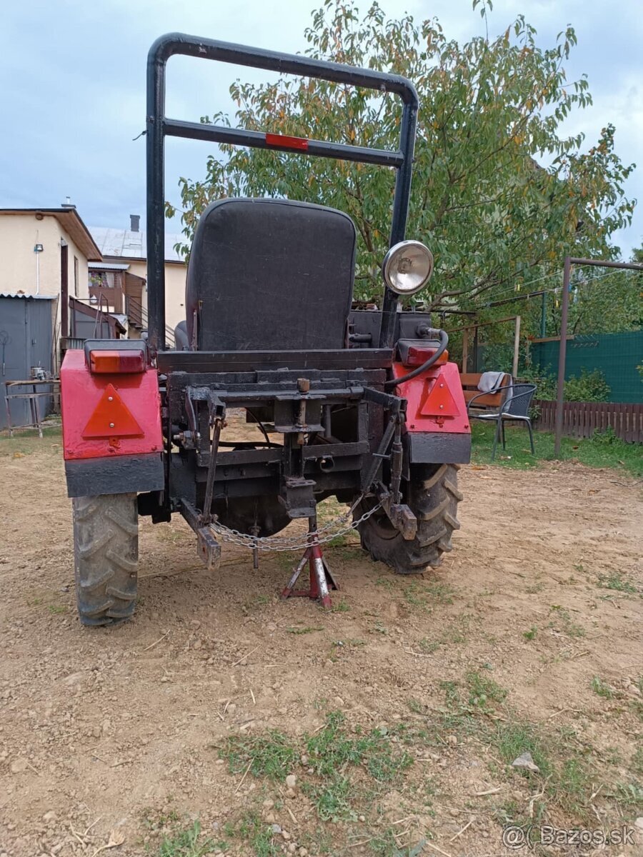 Diely na malotraktor