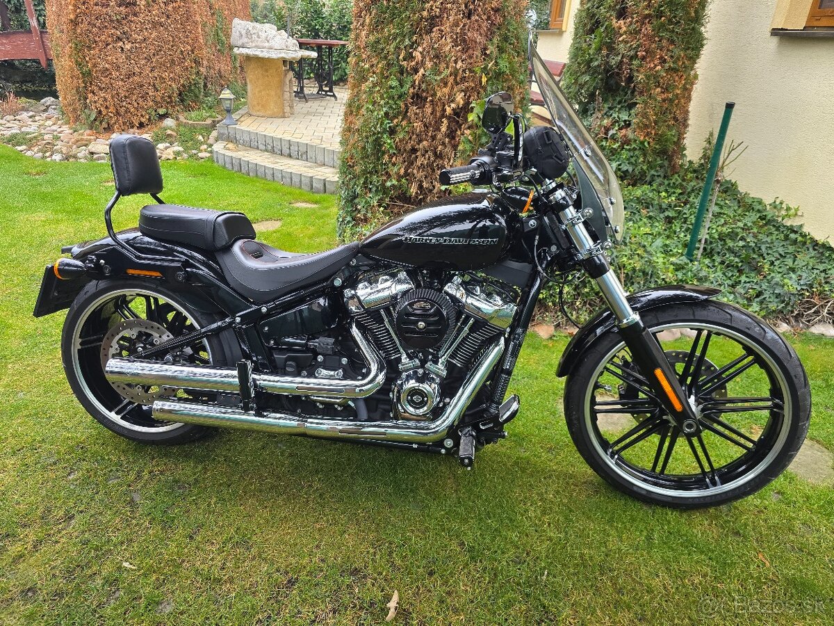 Predám Harley-Davidson Breakout 107