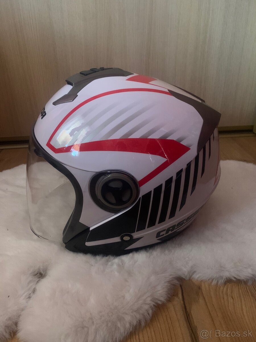 Prilba na motorku Cassida