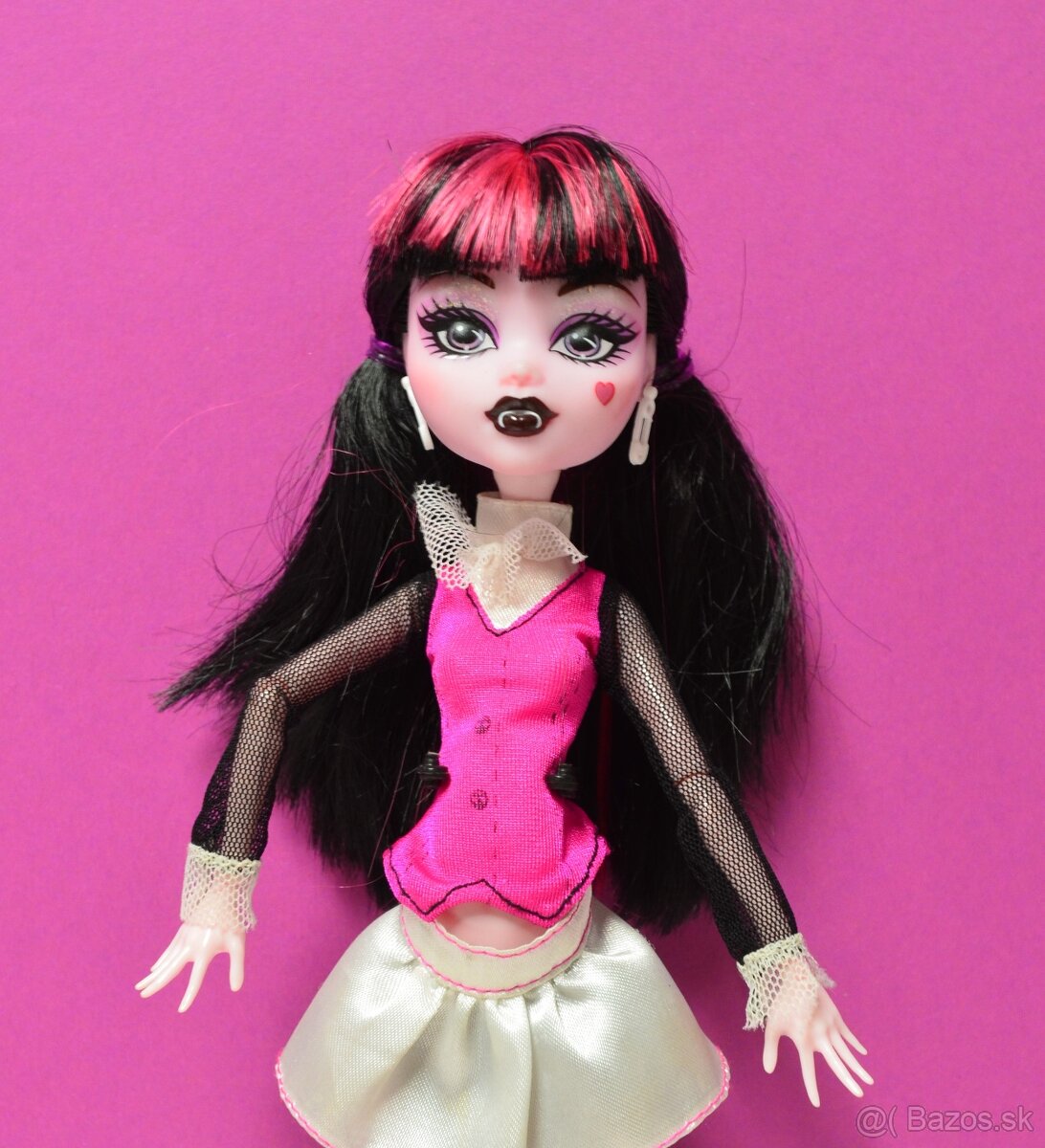 Monster High Draculaura, Kiyomi, Catty